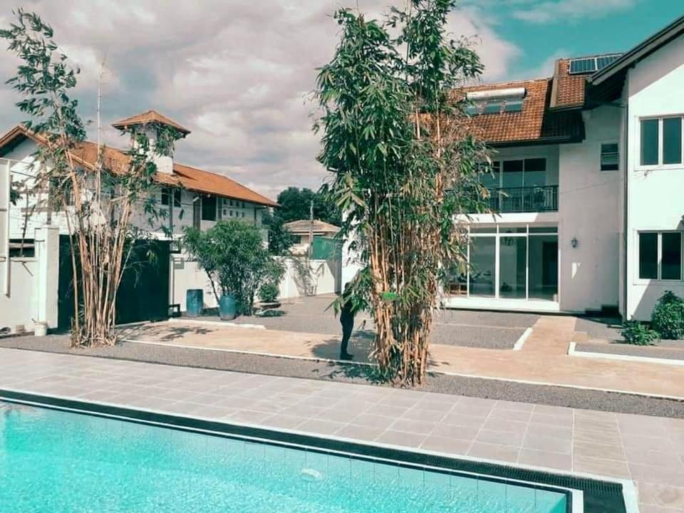 Aradhana Airport Transit Hotel Katunayaka Kültér fotó