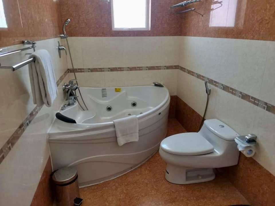 Aradhana Airport Transit Hotel Katunayaka Kültér fotó