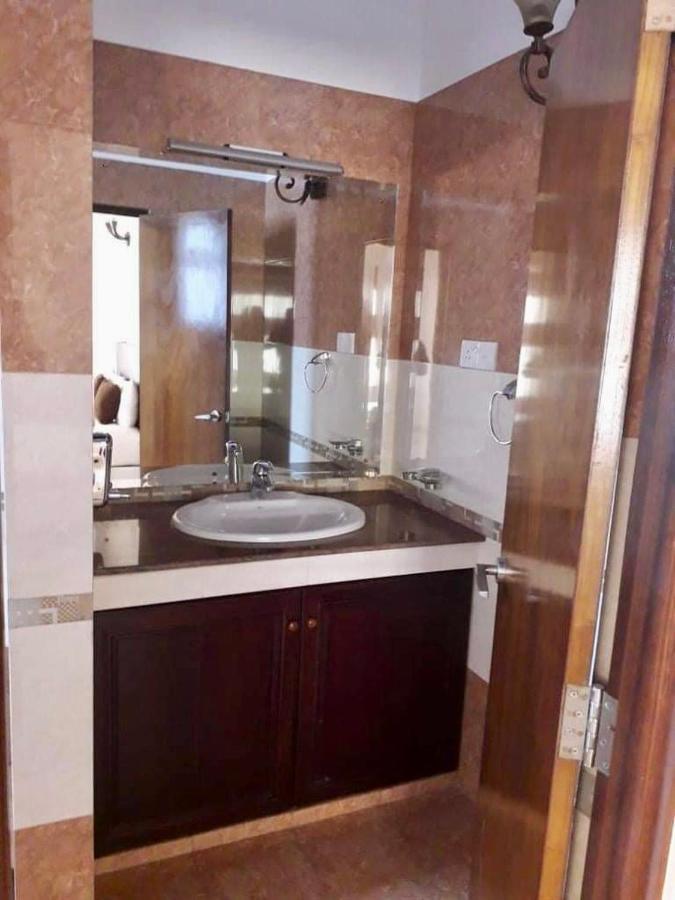 Aradhana Airport Transit Hotel Katunayaka Kültér fotó