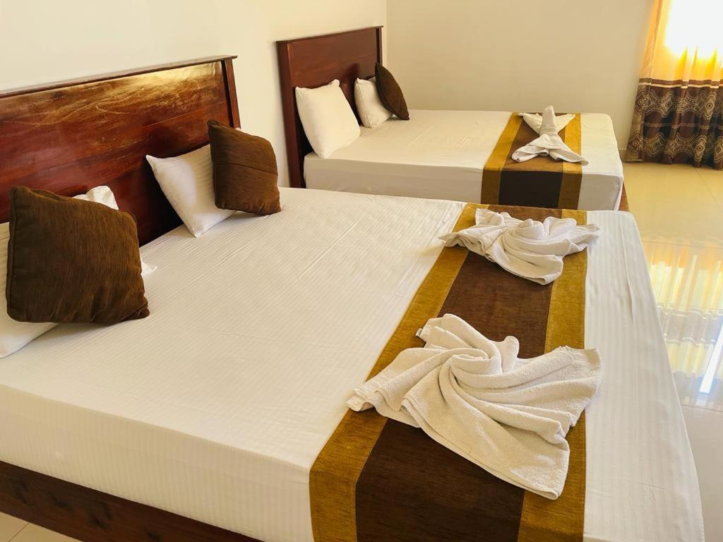 Aradhana Airport Transit Hotel Katunayaka Kültér fotó
